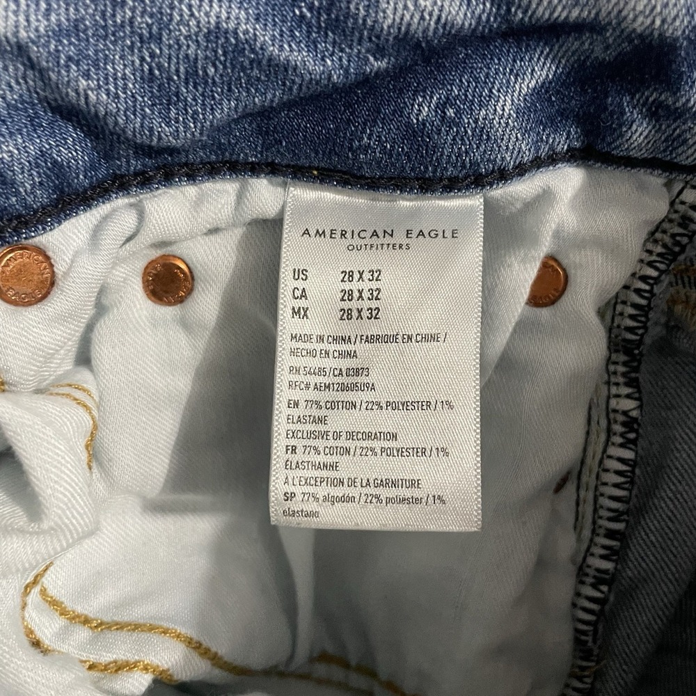American Eagle Jeans Mens Size 28x32 Slim Straight Light Wash Stretch Blue Denim - Picture 4 of 9
